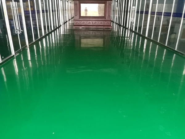 密封固化劑地坪和環(huán)氧地坪有什么不同？